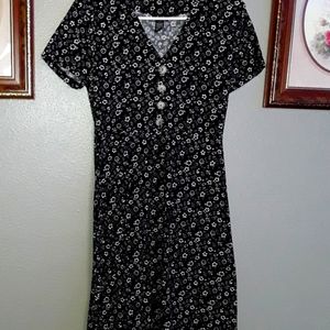 A junior medium black flowery dress